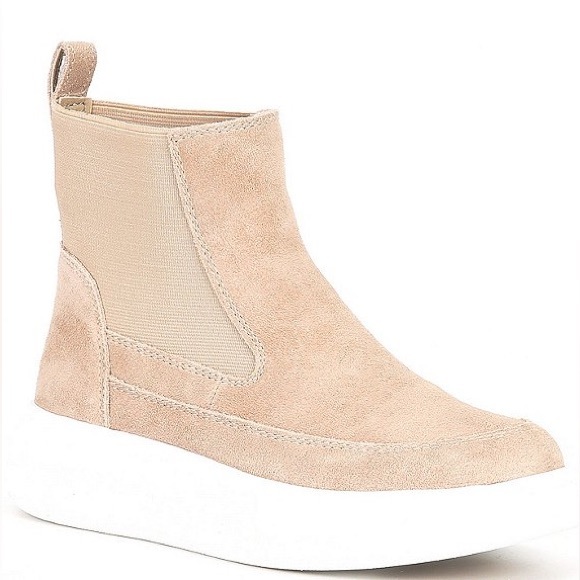 NWOB $89 Nurture
Atna Suede High Top Platform Sneaker Booties - Picture 3 of 4